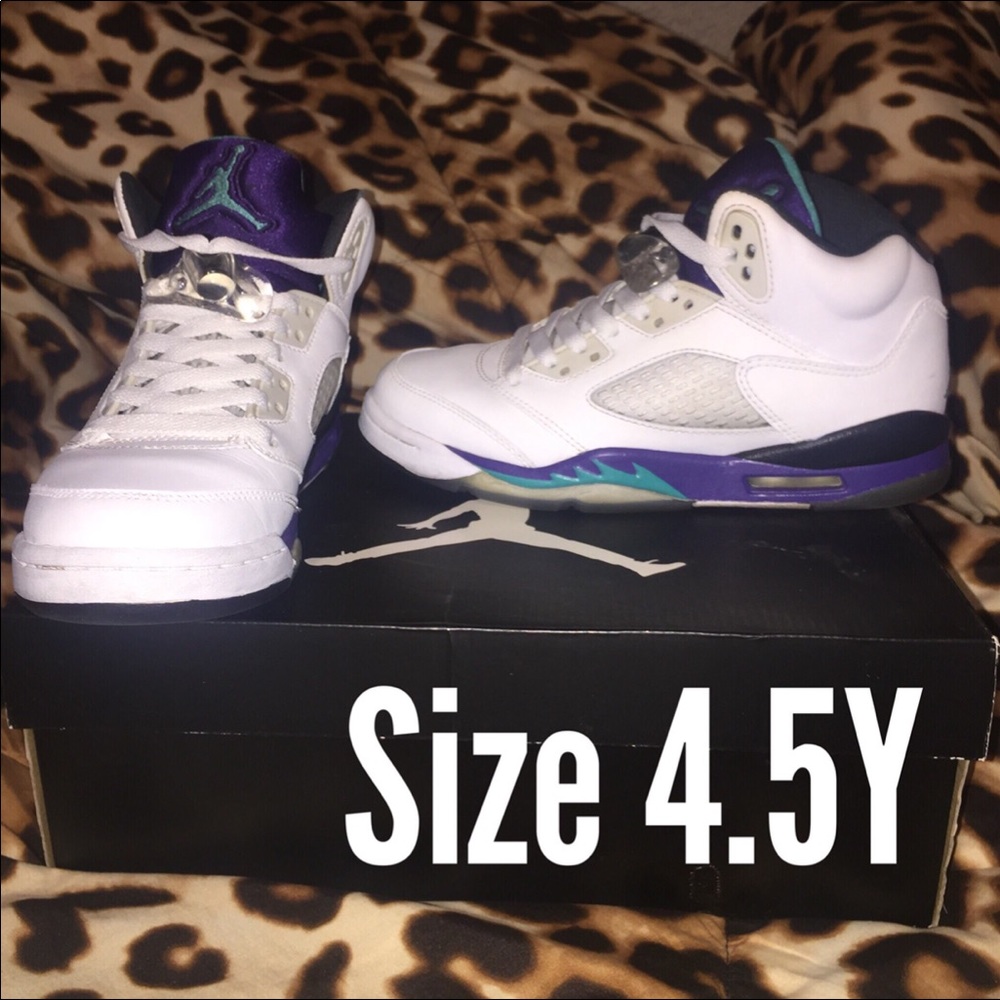 Jordan grape 5s size 4.5Y